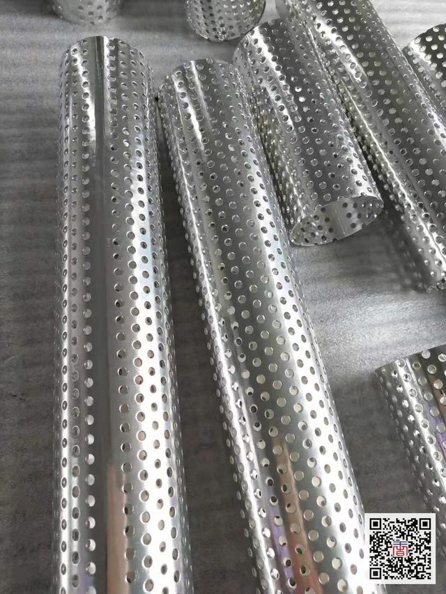 不銹鋼沖孔螺旋管防腐的主要原因